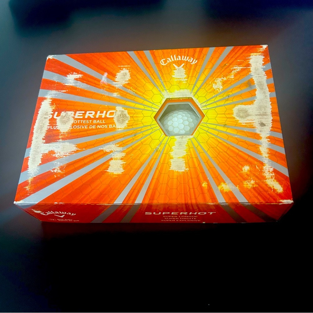 Calloway NEW Super Hot 12 Count (Dozen)
Golf Balls